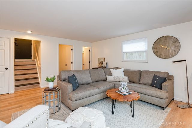 319 Orchard Drive, Oakwood, OH 45419