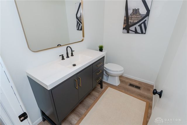 319 Orchard Drive, Oakwood, OH 45419