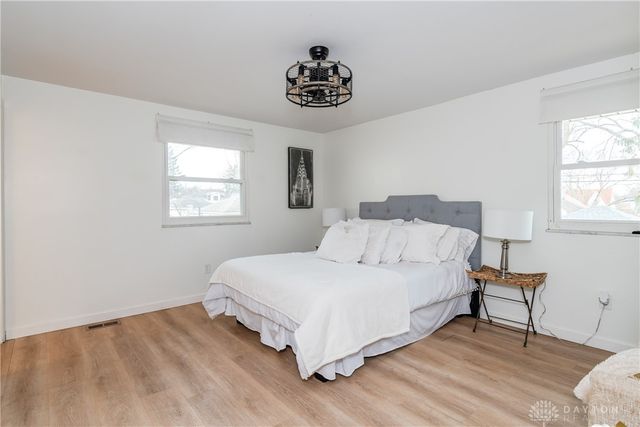 319 Orchard Drive, Oakwood, OH 45419