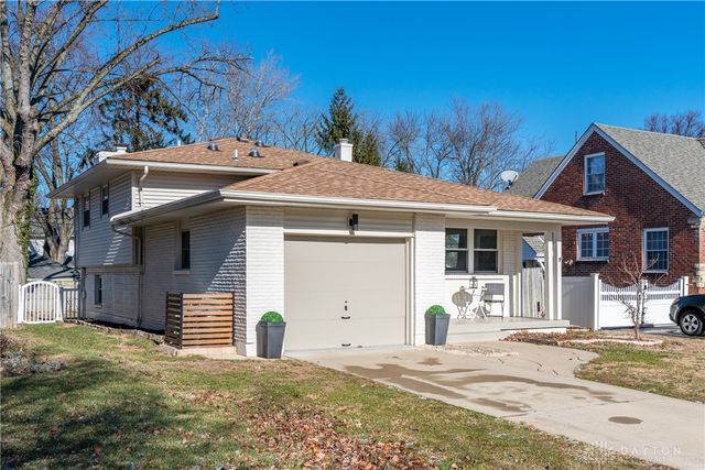 319 Orchard Drive, Oakwood, OH 45419