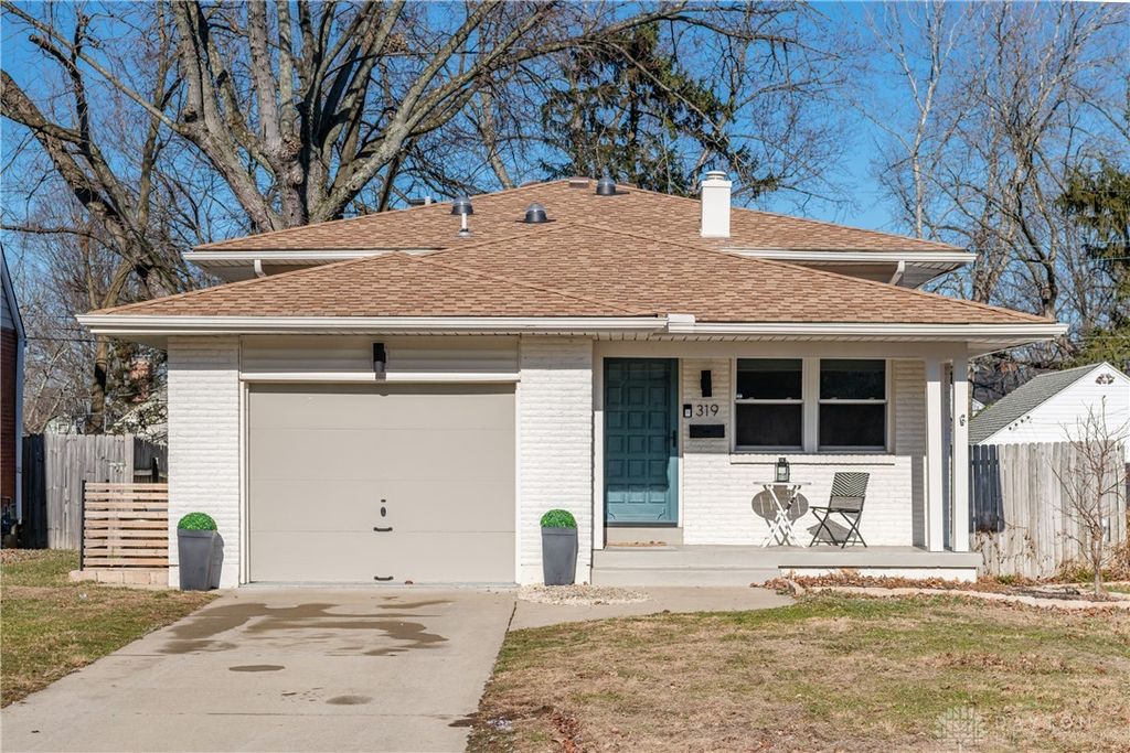 319 Orchard Drive, Oakwood, OH 45419