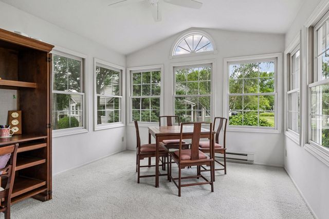 1724 Donegal Drive, Woodbury, MN 55125