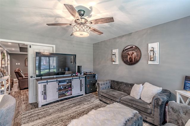 15607 Juniper Hollow Way, Cypress, TX 77433