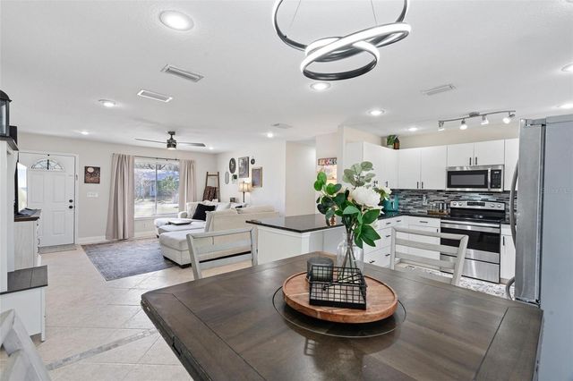 1380 2ND AVENUE, Deland, FL 32724