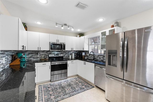 1380 2ND AVENUE, Deland, FL 32724