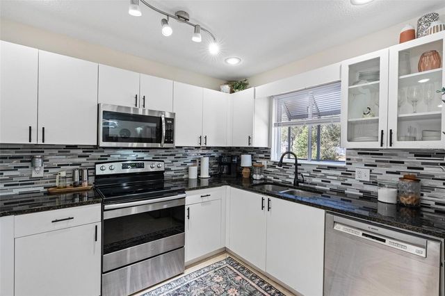 1380 2ND AVENUE, Deland, FL 32724