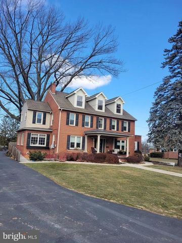 835 W KING ST, Shippensburg, PA 17257