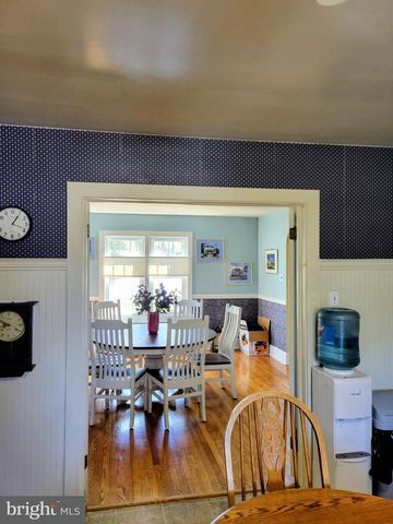 835 W KING ST, Shippensburg, PA 17257