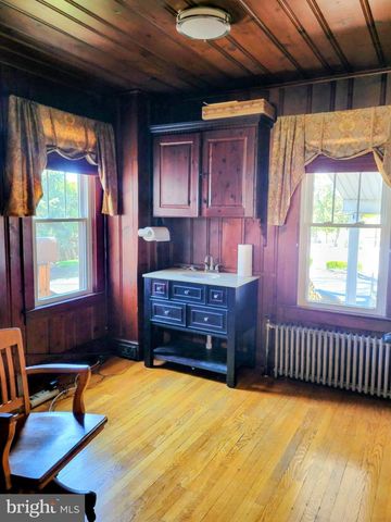 835 W KING ST, Shippensburg, PA 17257