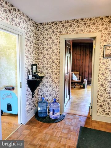 835 W KING ST, Shippensburg, PA 17257