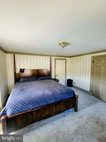 835 W KING ST, Shippensburg, PA 17257