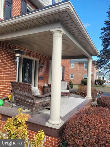 835 W KING ST, Shippensburg, PA 17257