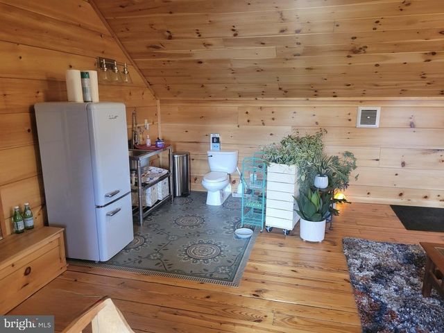 835 W KING ST, Shippensburg, PA 17257
