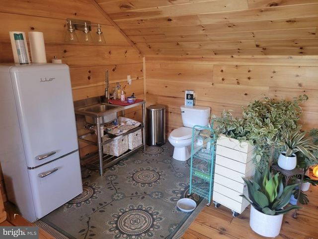 835 W KING ST, Shippensburg, PA 17257