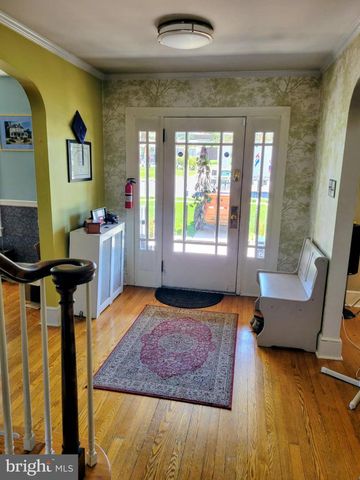 835 W KING ST, Shippensburg, PA 17257