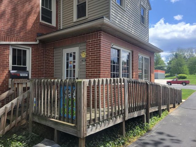 835 W KING ST, Shippensburg, PA 17257
