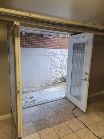 835 W KING ST, Shippensburg, PA 17257
