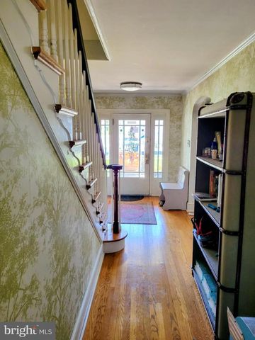835 W KING ST, Shippensburg, PA 17257