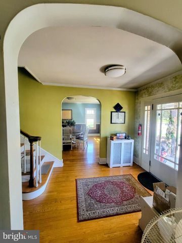 835 W KING ST, Shippensburg, PA 17257