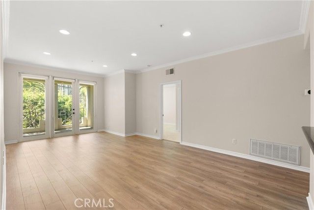 2243 Martin 217, Irvine, CA 92612