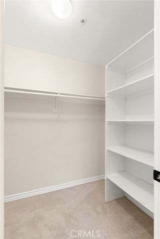 2243 Martin 217, Irvine, CA 92612