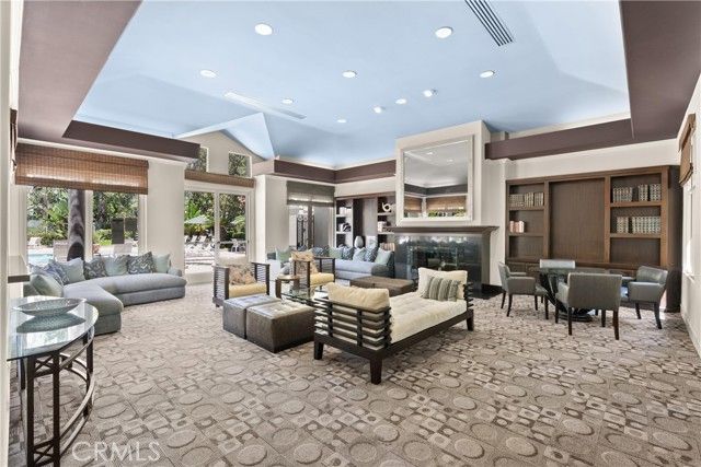 2243 Martin 217, Irvine, CA 92612