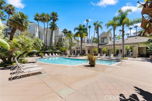 2243 Martin 217, Irvine, CA 92612