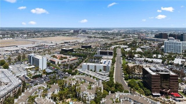 2243 Martin 217, Irvine, CA 92612