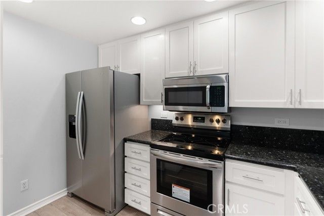 2243 Martin 217, Irvine, CA 92612