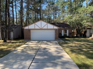 23 Dellforest Court, The Woodlands, TX 77381