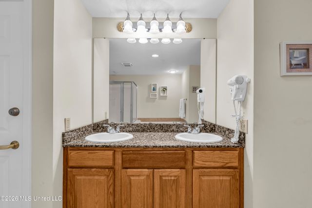 2230 Beach Drive, 504, Gulfport, MS 39507