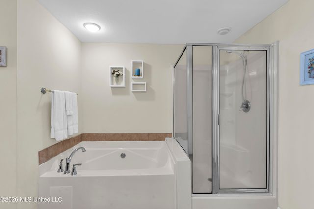2230 Beach Drive, 504, Gulfport, MS 39507