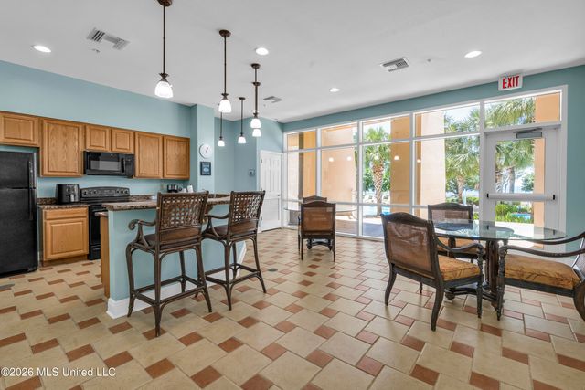 2230 Beach Drive, 504, Gulfport, MS 39507