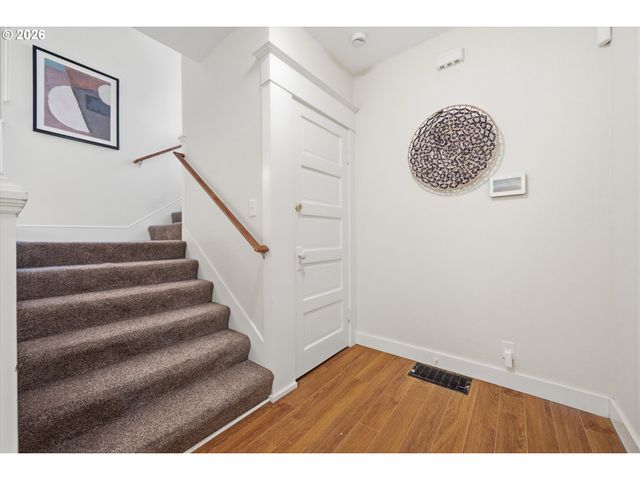 3147 Se TIBBETTS St, Portland, OR 97202