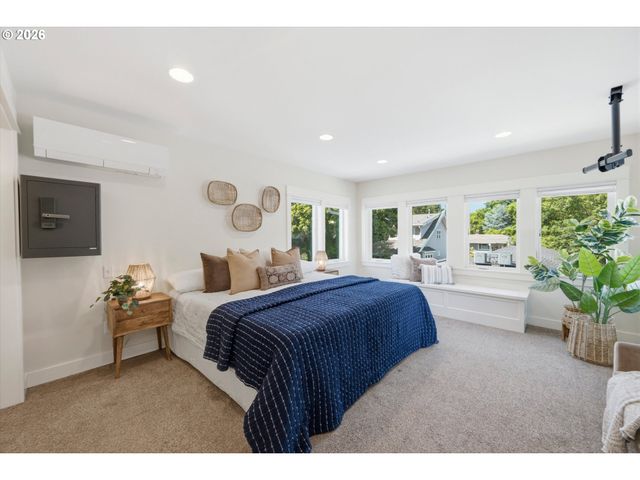3147 Se TIBBETTS St, Portland, OR 97202