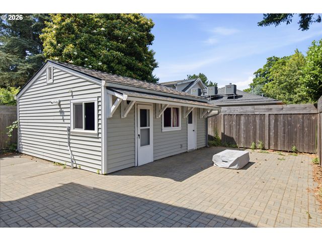 3147 Se TIBBETTS St, Portland, OR 97202