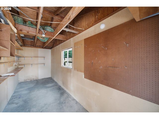 3147 Se TIBBETTS St, Portland, OR 97202