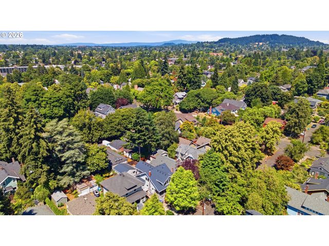 3147 Se TIBBETTS St, Portland, OR 97202