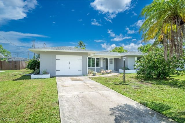 118 SW 59th ST, Cape Coral, FL 33914