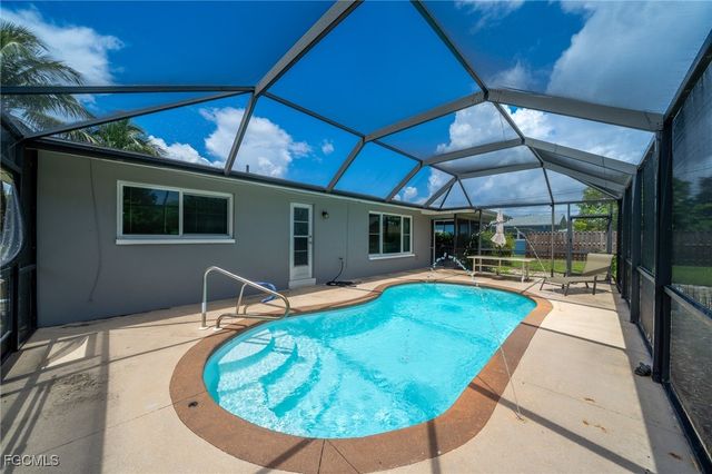118 SW 59th ST, Cape Coral, FL 33914