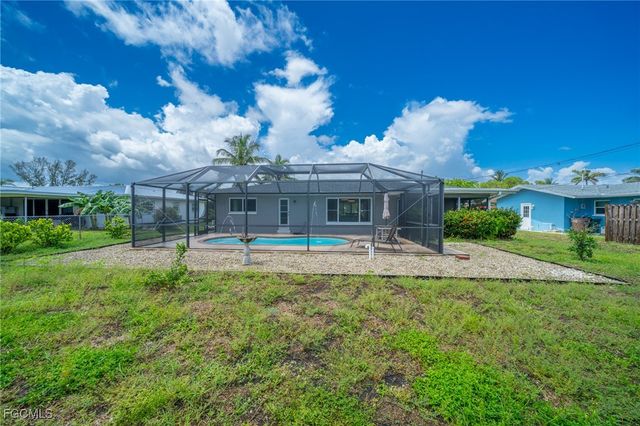 118 SW 59th ST, Cape Coral, FL 33914