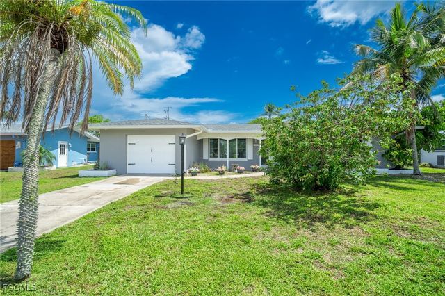 118 SW 59th ST, Cape Coral, FL 33914