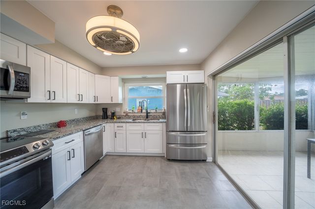 118 SW 59th ST, Cape Coral, FL 33914