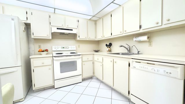 1805 Eleuthera Point G3, Coconut Creek, FL 33066