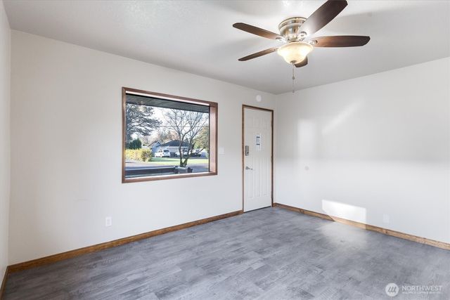 3004 Oak Street, Longview, WA 98632