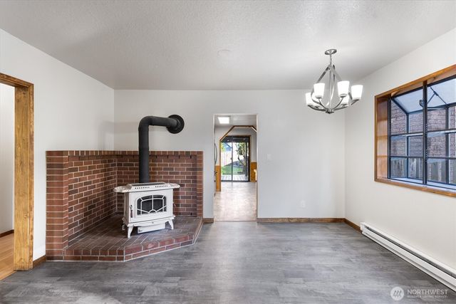 3004 Oak Street, Longview, WA 98632