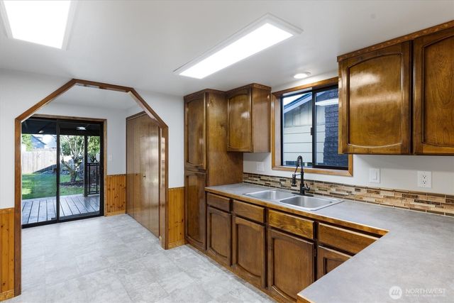 3004 Oak Street, Longview, WA 98632