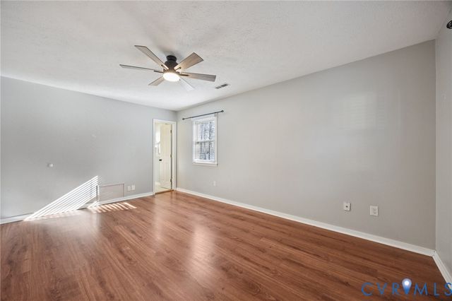 6295 Banshire Dr, Mechanicsville, VA 23111