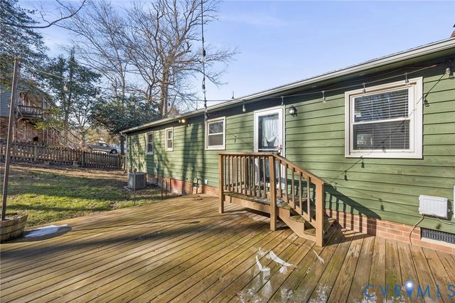 6295 Banshire Dr, Mechanicsville, VA 23111