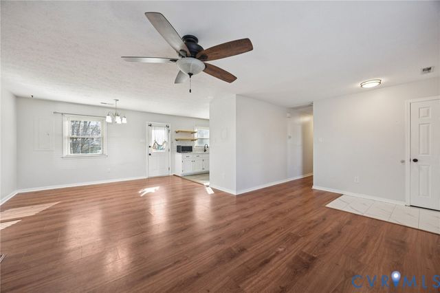 6295 Banshire Dr, Mechanicsville, VA 23111